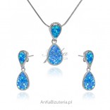 Komplet biżuterii z niebieskim opalem