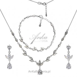 Biżuteria srebrna z białymi cyrkoniami komplet