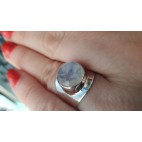 Pierścionek srebrny z kamieniem ksieżycowym