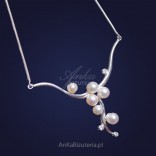 Naszyjnik srebrny: kolia z cyrkoniami i perłami