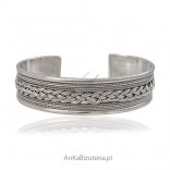 Bransoletka srebrna sztywna- rewelacyjna bransoletka w stylu celtyckim.