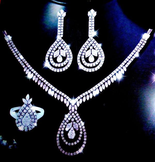 Elegancki komplet biżuterii
